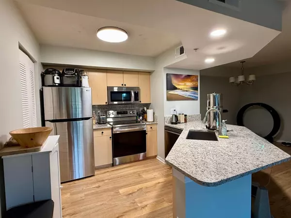 Jensen Beach, FL 34957,3690 NW Mediterranean LN 305