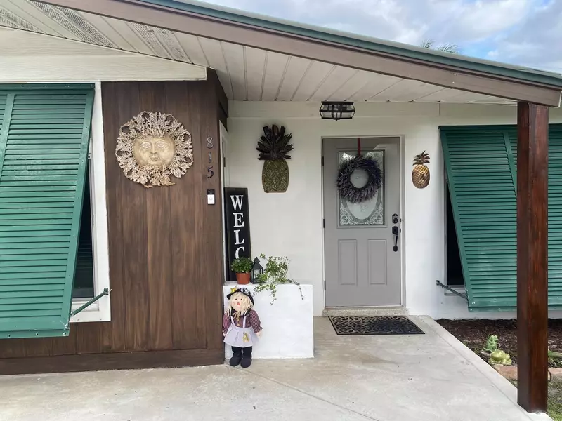 815 SE Stafford DR, Stuart, FL 34996