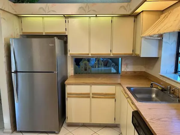 Boca Raton, FL 33496,8625 Flamingo DR