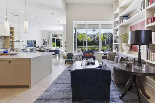 Palm Beach Gardens, FL 33418,328 Vizcaya DR