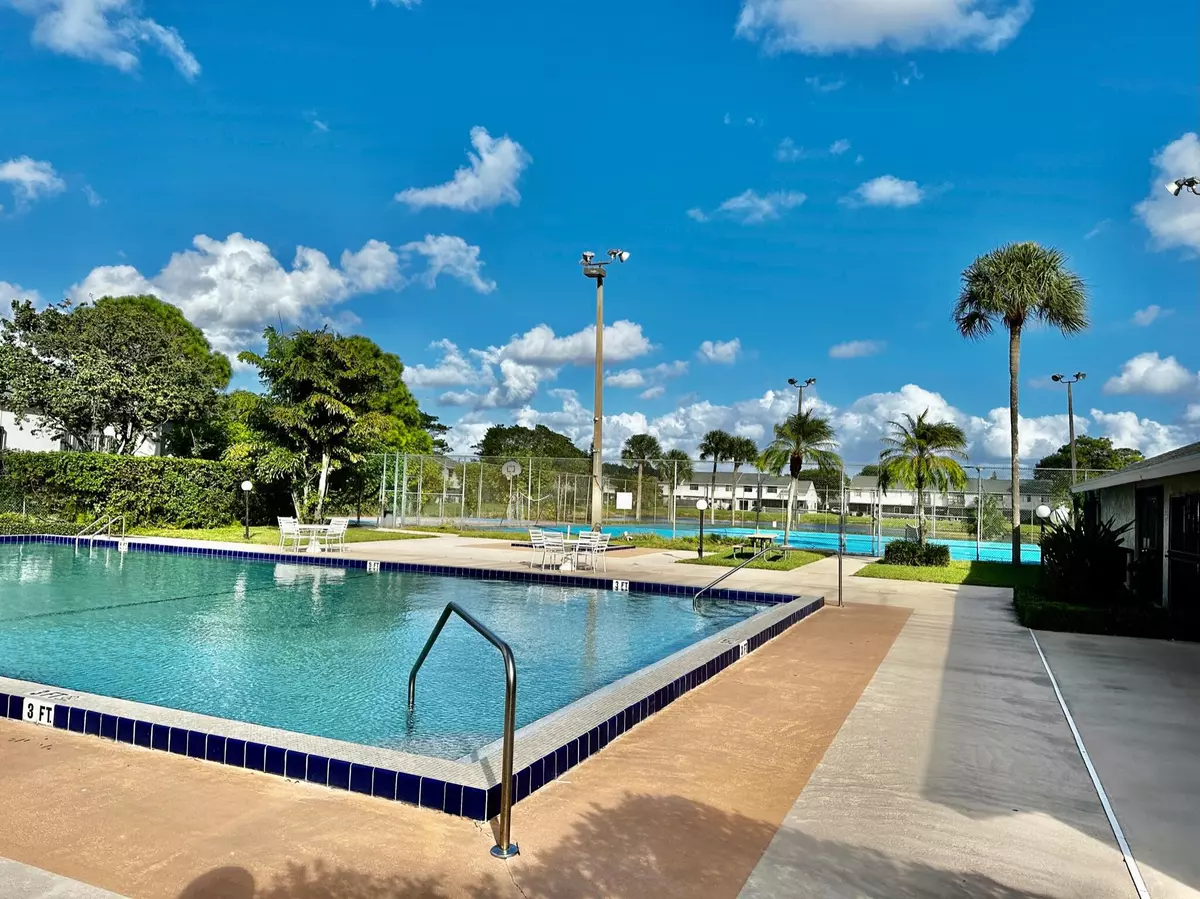 Greenacres, FL 33463,5704 Channel DR