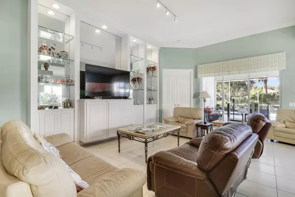 Palm Beach Gardens, FL 33410,805 Niemen DR