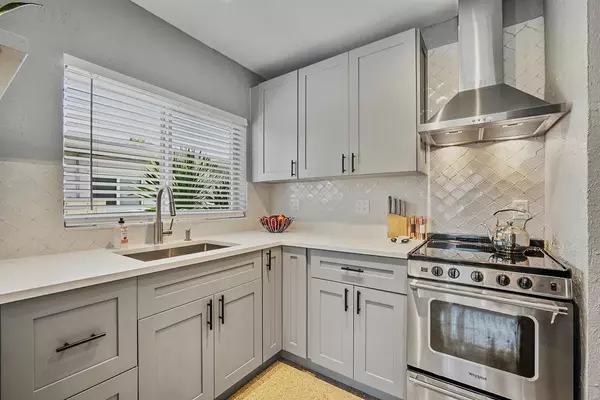 Fort Lauderdale, FL 33304,1215 NE 17th AVE 3