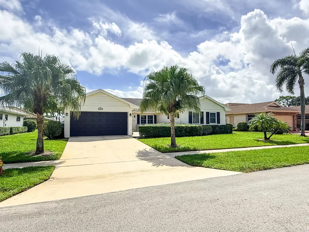 Boynton Beach, FL 33436,10684 S Greentrail DR