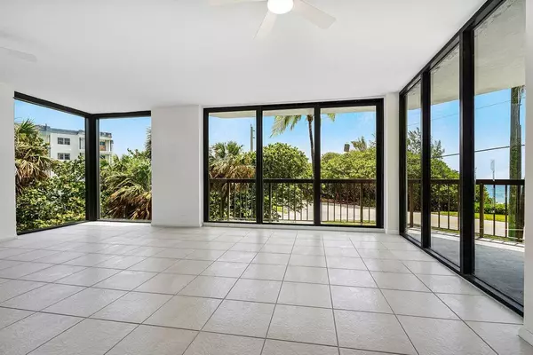 Boca Raton, FL 33431,2401 N Ocean BLVD 2n