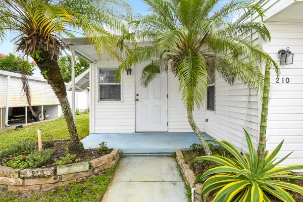 Stuart, FL 34997,4300 SE Saint Lucie BLVD 210