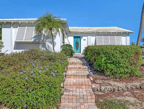 Palm Beach Shores, FL 33404,225 Linda LN