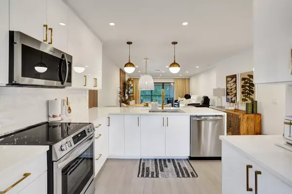 Boca Raton, FL 33428,9293 Vista Del Lago 15f