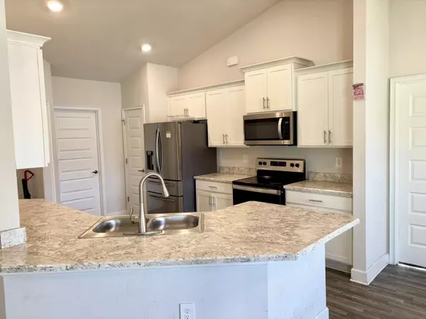 Port Saint Lucie, FL 34984,487 SW Sea Flower TER