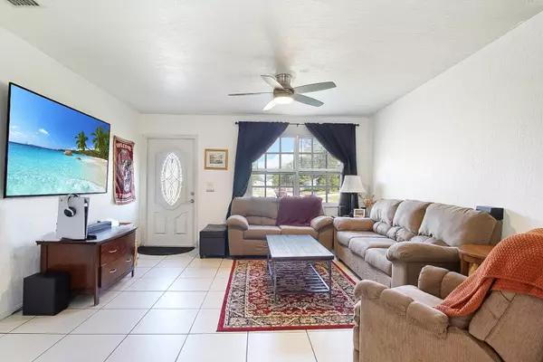 Palm Bay, FL 32909,306 SE Brantley ST