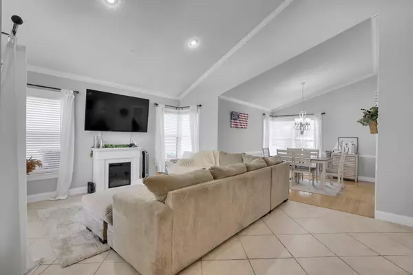 Lake Worth, FL 33467,7424 Ashley Shores CIR