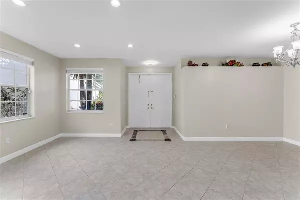 Royal Palm Beach, FL 33411,1263 Gembrook CT