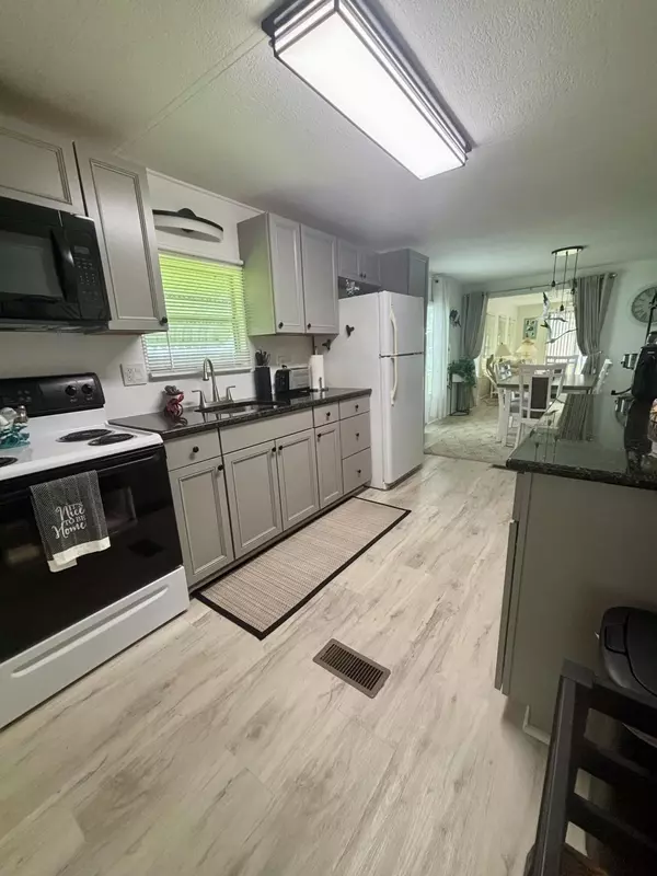 Port Saint Lucie, FL 34952,3 Don Quixote Lane LN