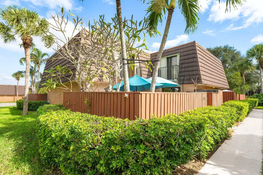 2029 20th CT 65d, Jupiter, FL 33477