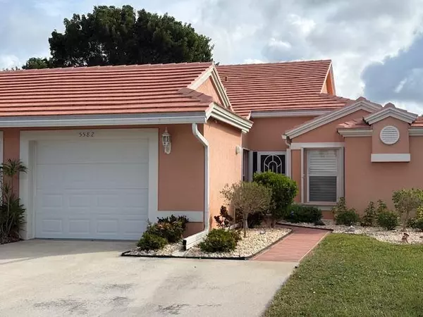 5582 Royal Lake CIR, Boynton Beach, FL 33437