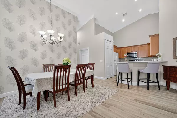 Port Saint Lucie, FL 34986,8137 Carnoustie PL