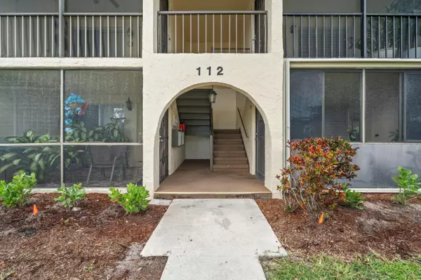 Greenacres, FL 33463,112 Lake Pine CIR A-2