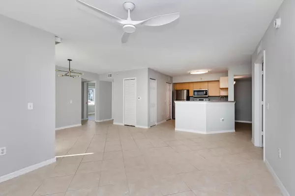 Boynton Beach, FL 33435,801 Villa CIR