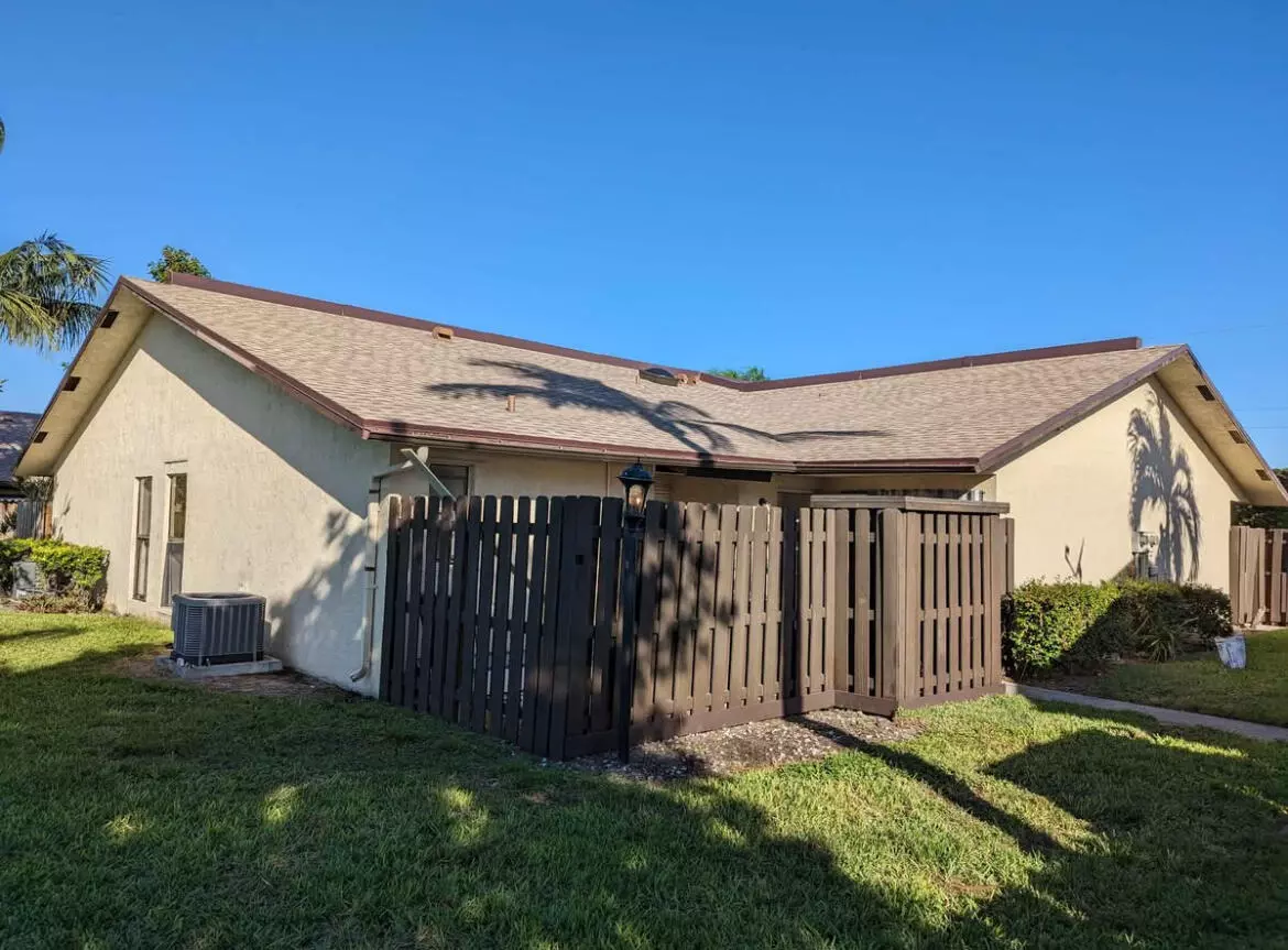 Palm Springs, FL 33461,1504 Waterview CIR