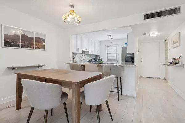 Boca Raton, FL 33487,5961 NW 2nd AVE 304