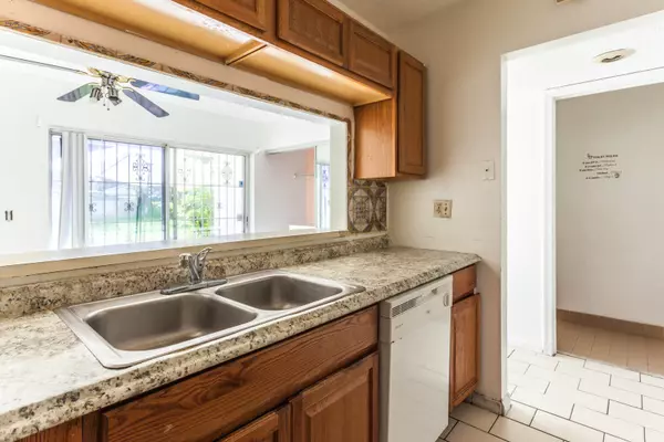 West Palm Beach, FL 33417,5080 Elmhurst C