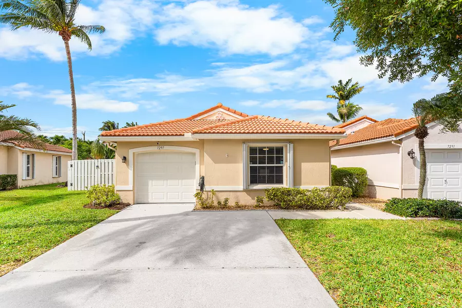 7297 Burgess DR, Lake Worth, FL 33467