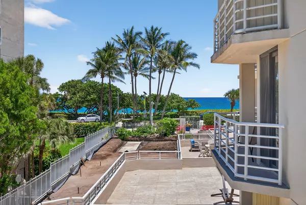 Jupiter, FL 33477,176 Helios DR 209