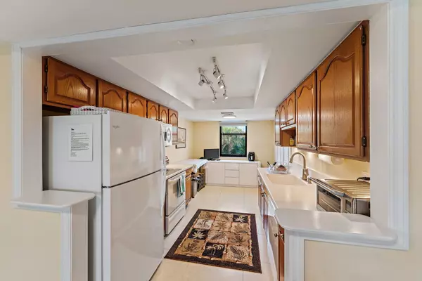 Jupiter, FL 33469,1542 Jupiter Cove DR 201