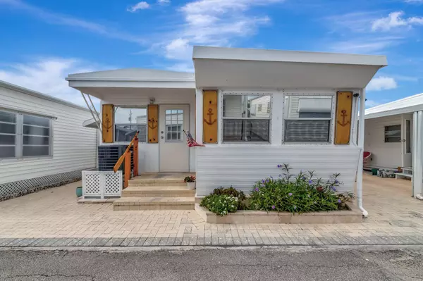 Briny Breezes, FL 33435,18 Juniper DR J