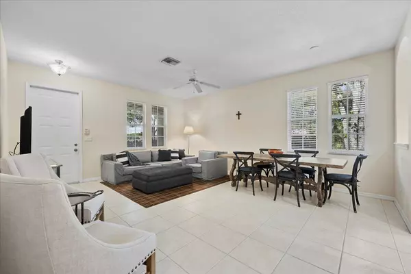 Palm Beach Gardens, FL 33410,226 Evergrene Pkwy 21-C