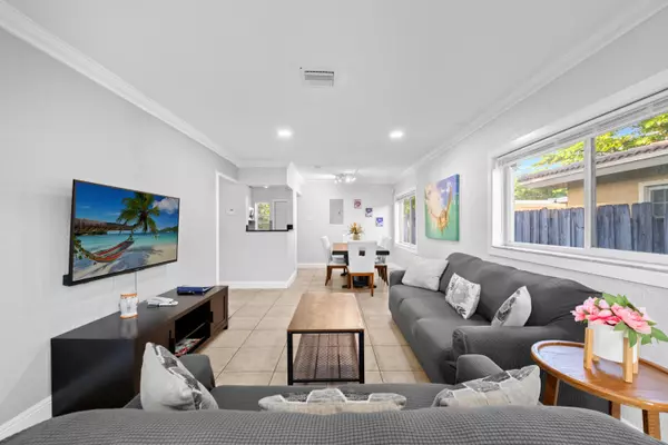 Fort Lauderdale, FL 33311,1213 NW 7th AVE