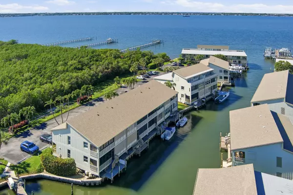 Stuart, FL 34996,1456 NE Ocean BLVD 9-202