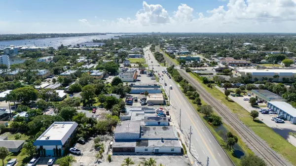 Lantana, FL 33462,604 N Dixie HWY