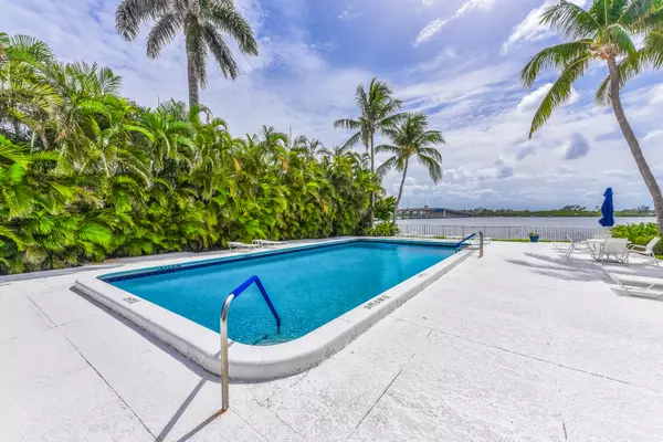 Palm Beach, FL 33480,2860 S Ocean BLVD 504