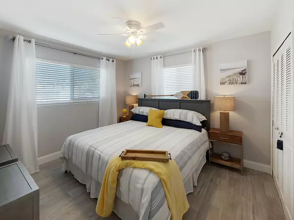 Singer Island, FL 33404,1236 Beach RD 3