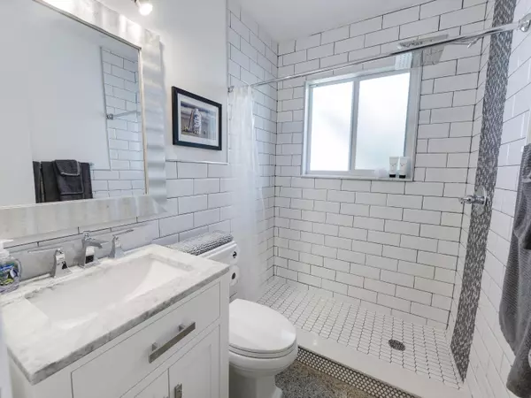 Singer Island, FL 33404,1258 Beach RD 2