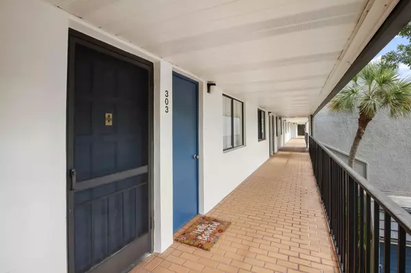 Lake Worth, FL 33467,4822 Esedra CT 303