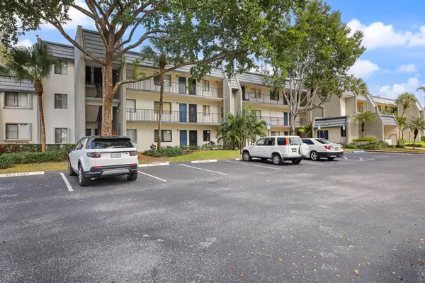 Lake Worth, FL 33467,4822 Esedra CT 303