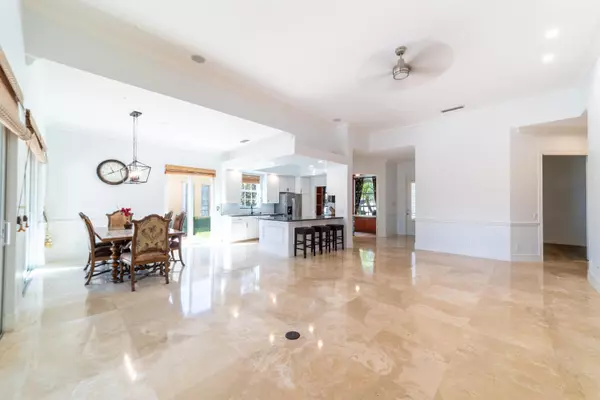 Palm Beach Gardens, FL 33418,4908 Grassleaf DR