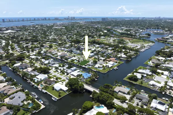 North Palm Beach, FL 33408,633 Kingfish RD