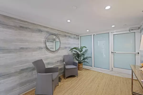 Delray Beach, FL 33483,100 Macfarlane DR 4c