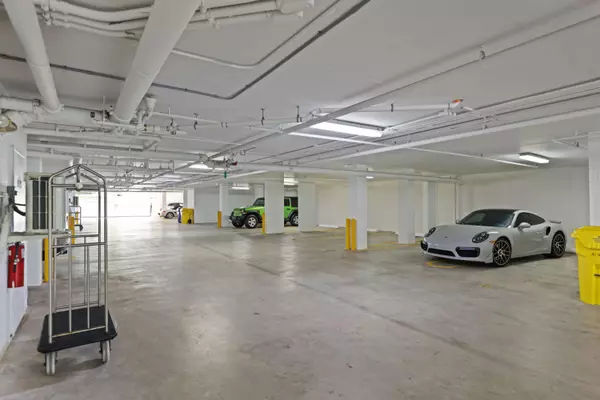 Delray Beach, FL 33483,100 Macfarlane DR 4c