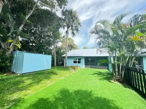 Jensen Beach, FL 34957,2134 NE Pelican TER