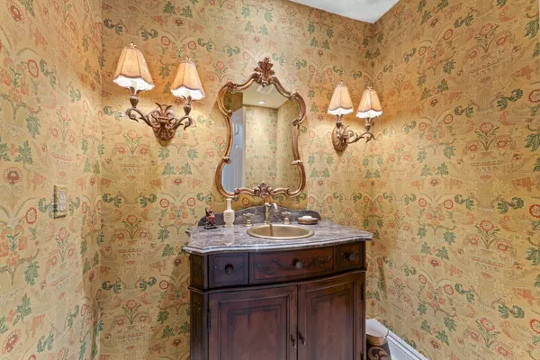 North Palm Beach, FL 33408,1132 Country Club DR