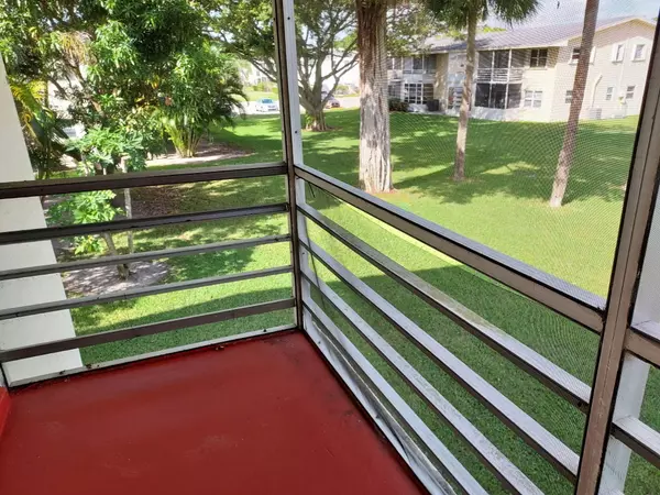 West Palm Beach, FL 33417,261 Coventry K