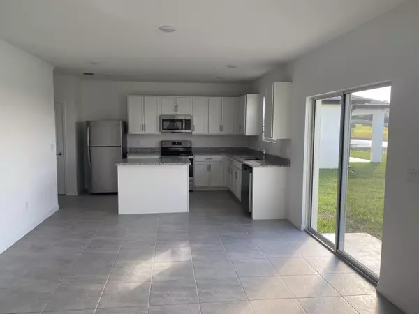 Fort Pierce, FL 34951,5149 Armina PL