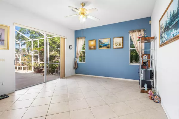 Lake Worth, FL 33467,3760 Cypress Lake DR