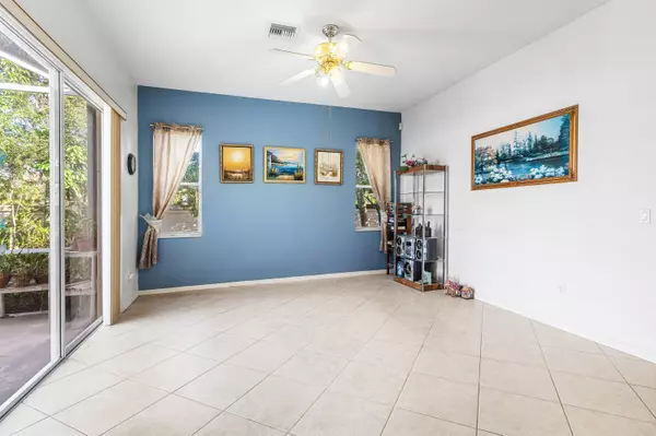 Lake Worth, FL 33467,3760 Cypress Lake DR