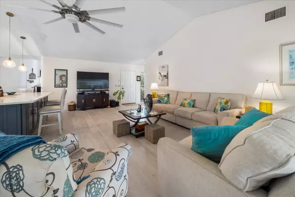 Stuart, FL 34997,6751 SE Lillian CT