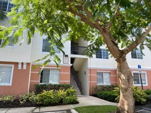 9833 Baywinds DR 7108, West Palm Beach, FL 33411